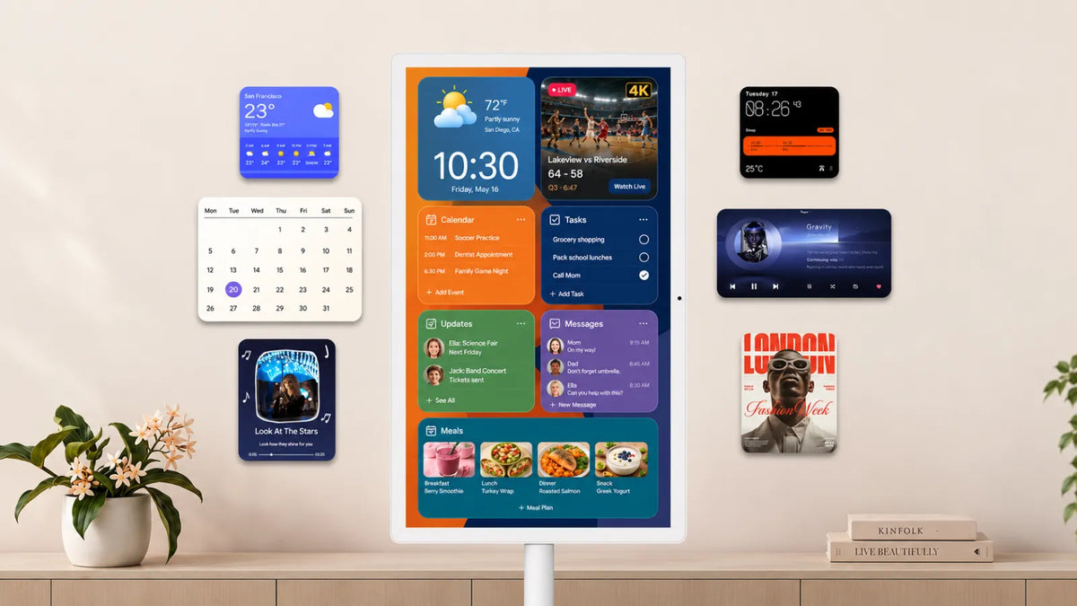 family digital calendar on touchscreen