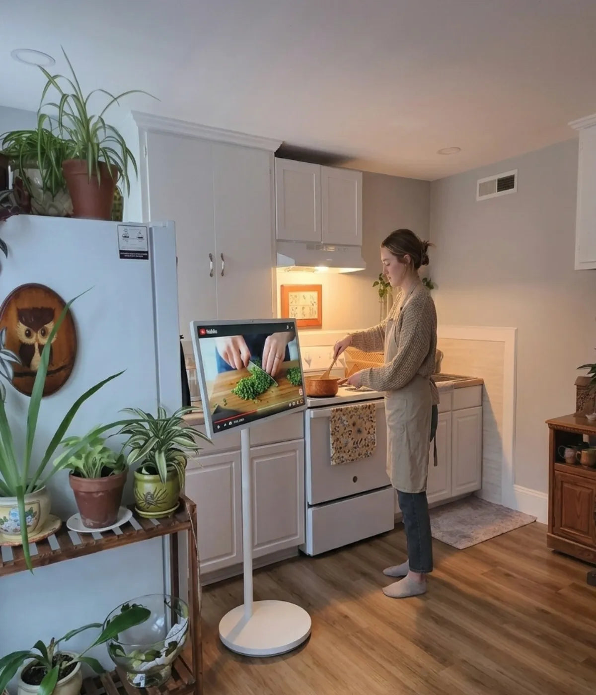 play Recipe with a portable smart screen on wheels